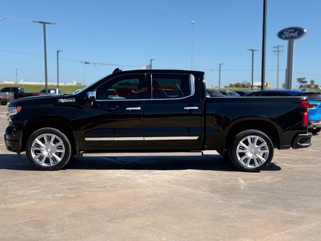 Used 2023 Chevrolet Silverado 1500 High Country w/ Technology Package AWD/4WD image 4