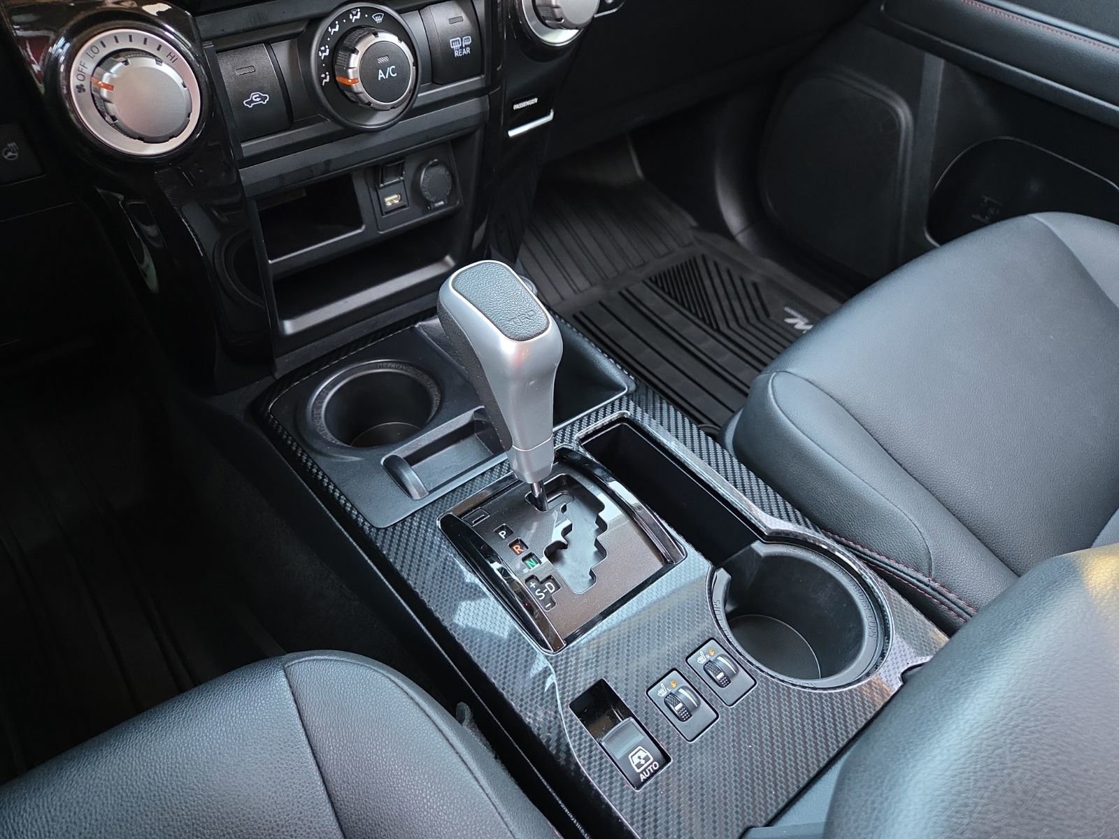 Used 2024 Toyota 4Runner TRD Off-Road Premium image 25