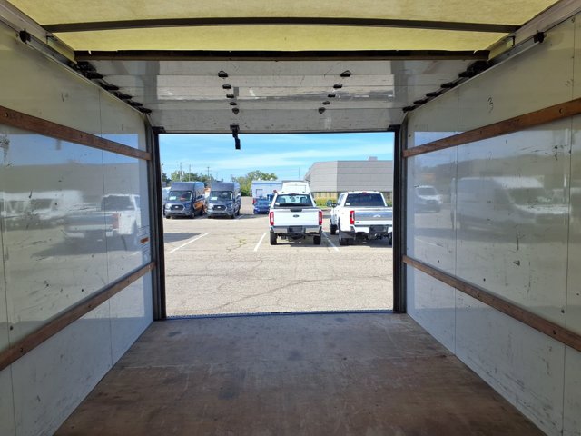 Certified 2022 Ford E-350 and Econoline 350 Super Duty RWD image 21