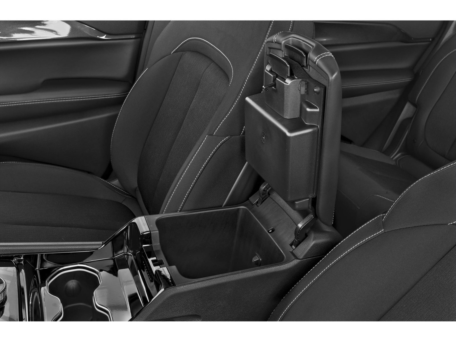 Used 2023 Jeep Grand Cherokee L Laredo w/ Luxury Tech Group I image 9