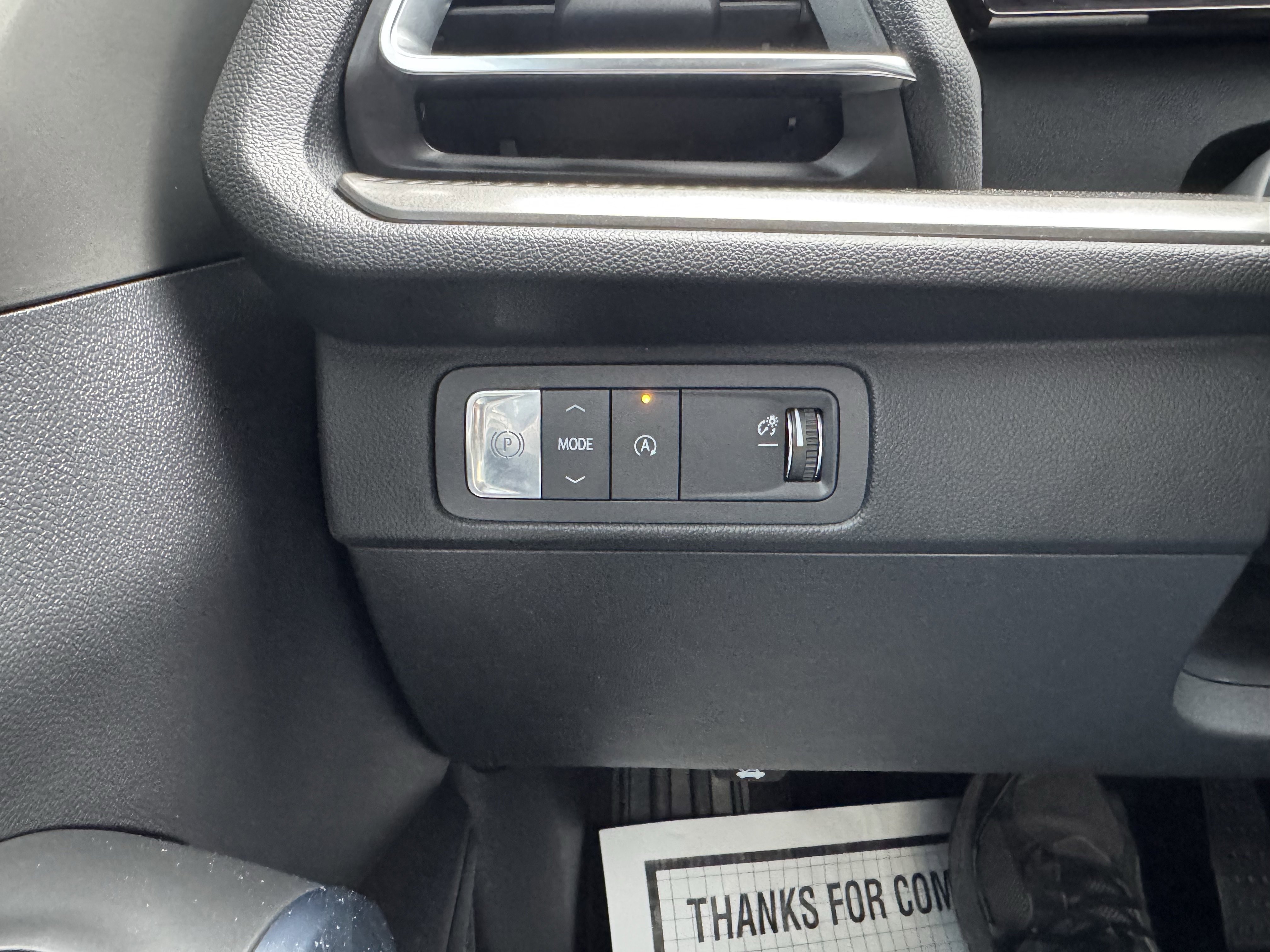 Used 2025 Chevrolet Traverse LT w/ LPO, Floor Liner Package FWD image 17