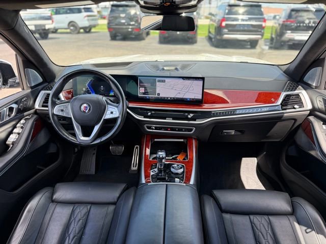 Used 2024 BMW ALPINA XB7 image 16