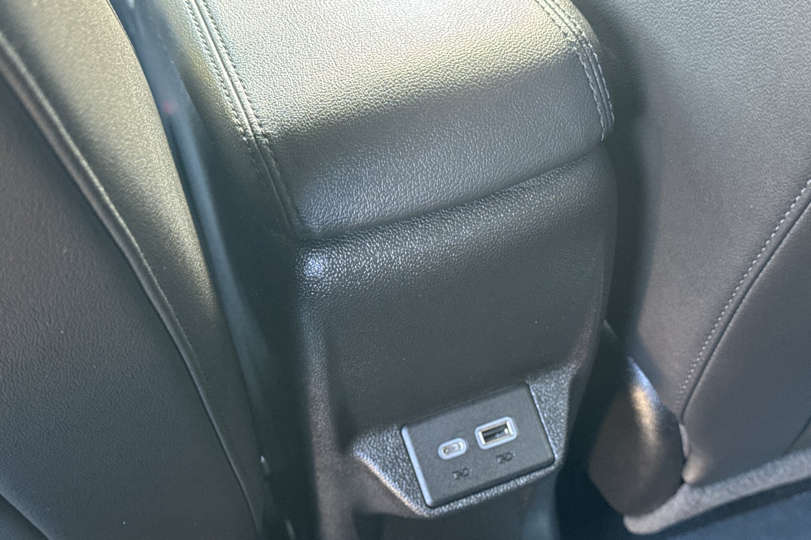 Used 2023 Chevrolet Bolt LT w/ Infotainment Package FWD image 43
