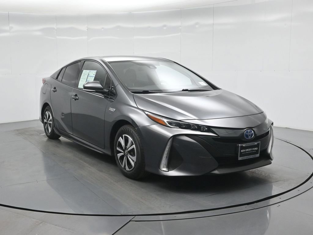 Used 2018 Toyota Prius Prime Plus image 6