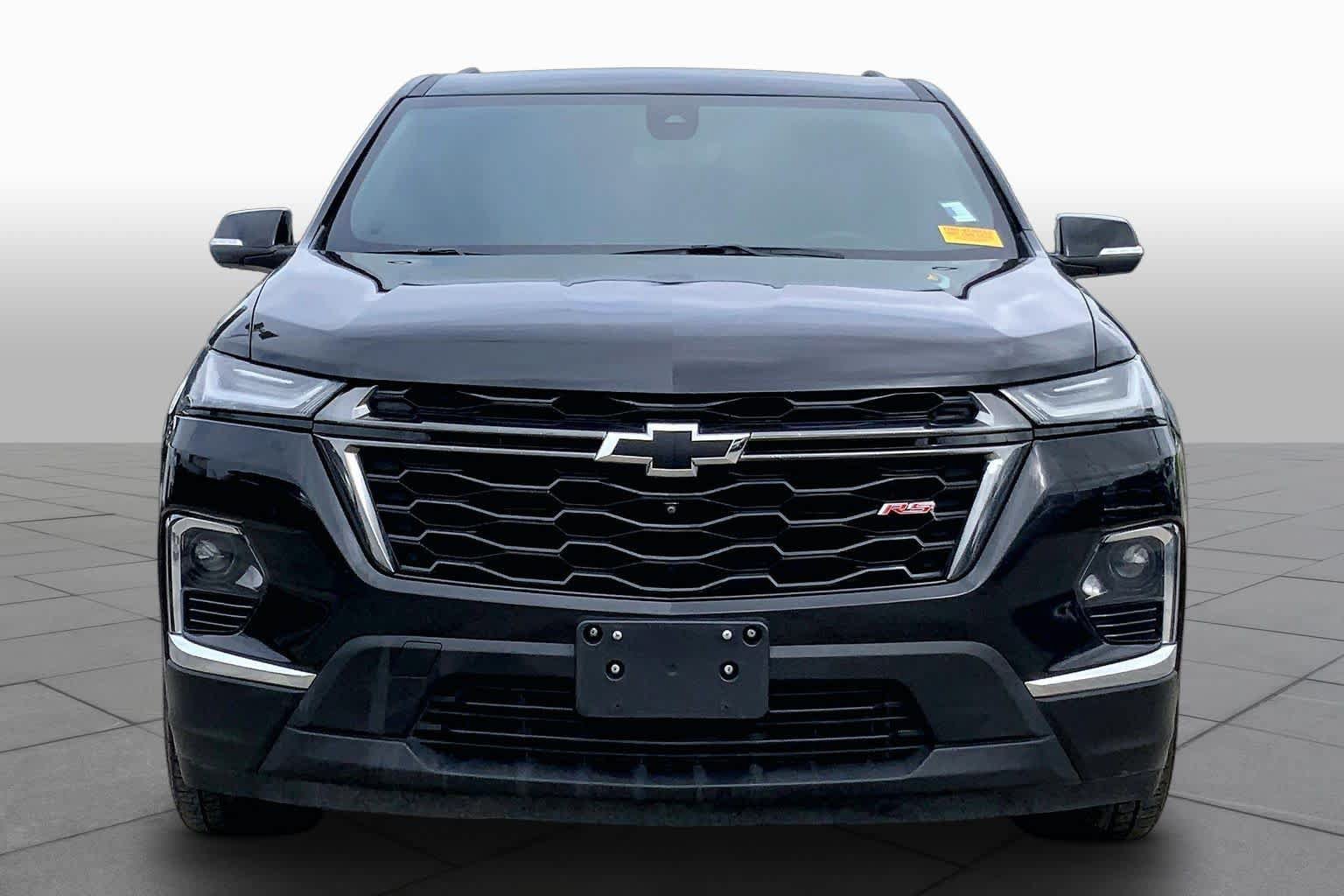 Used 2023 Chevrolet Traverse RS FWD image 4