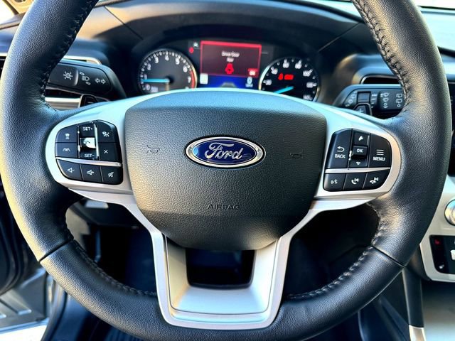 Certified 2021 Ford Explorer XLT w/ Equipment Group 202A image 11