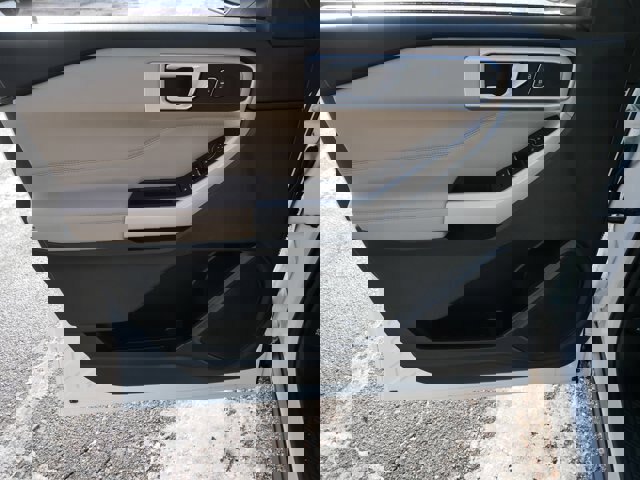Certified 2023 Ford Explorer XLT w/ Equipment Group 202A image 12