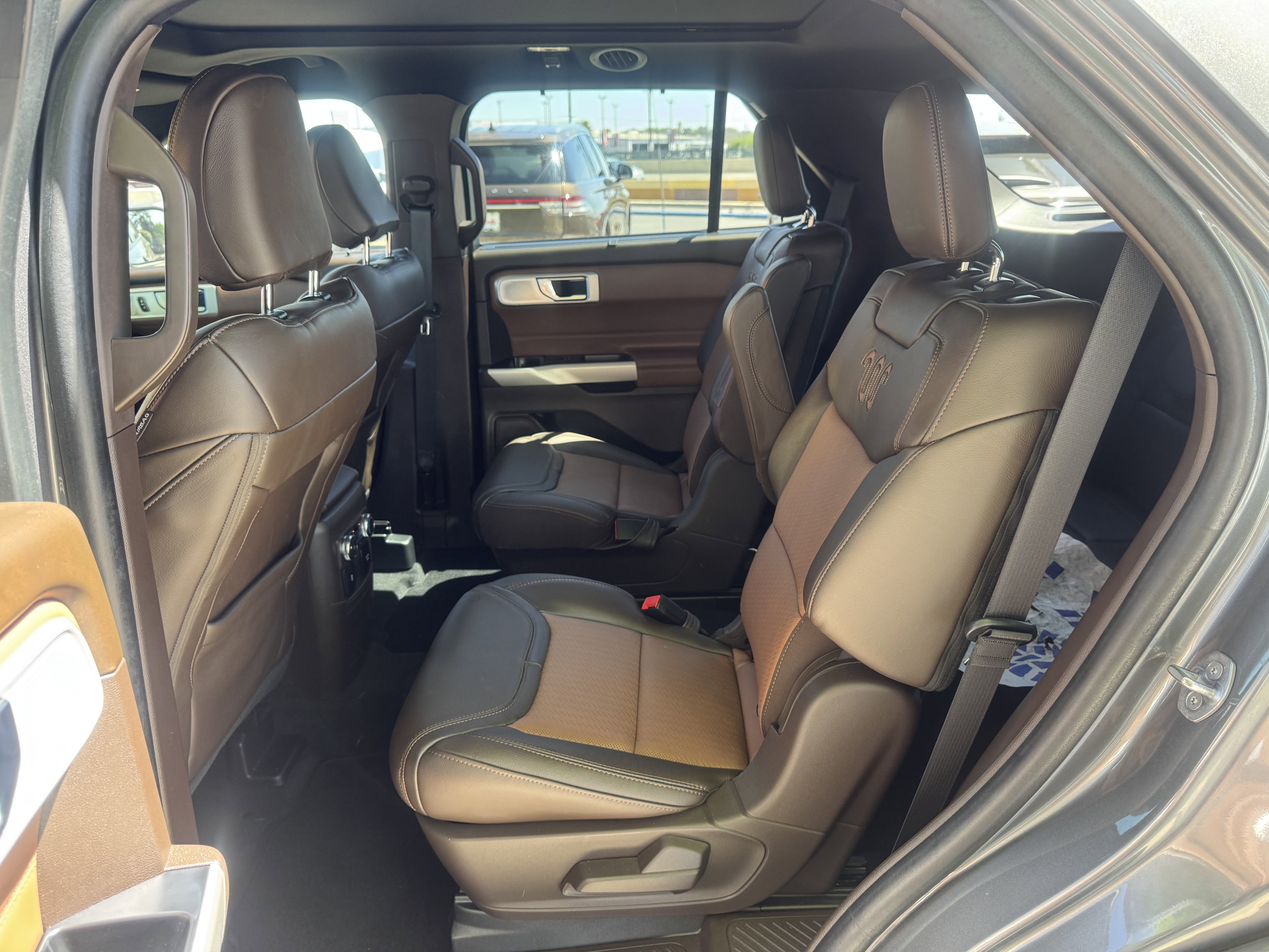 Certified 2022 Ford Explorer King Ranch w/ Technology Package image 14