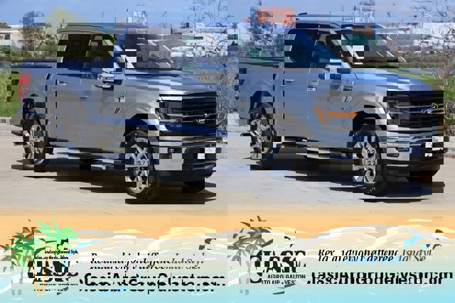 Certified 2025 Ford F150 XLT w/ Equipment Group 302A MID image 7