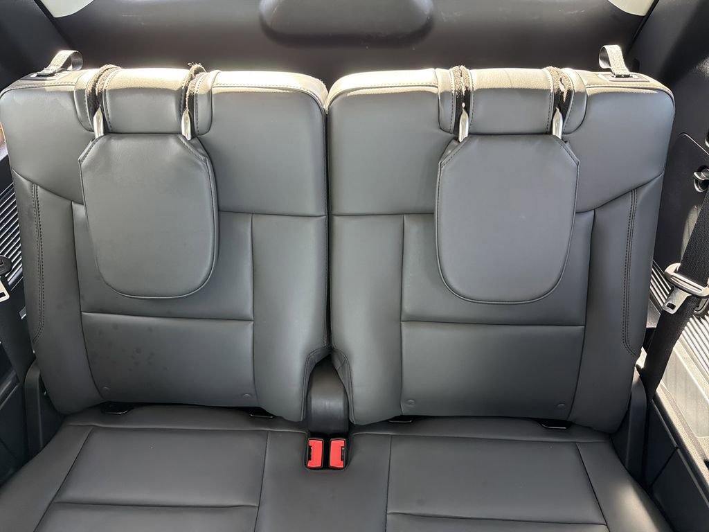 Certified 2025 Ford Explorer Active w/ Active Comfort Package image 18