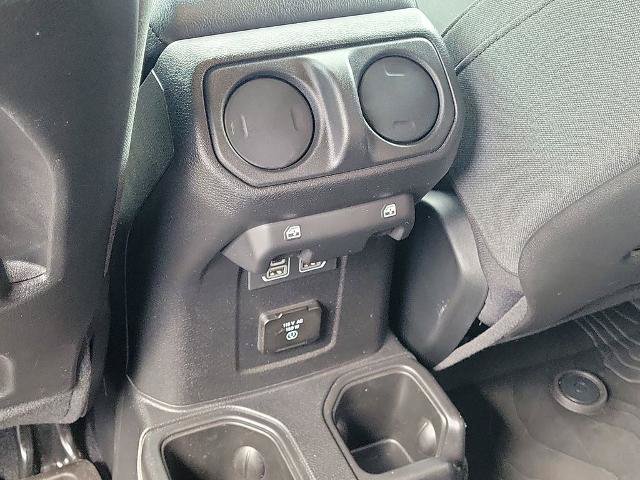 Used 2024 Jeep Wrangler Unlimited Rubicon w/ Capability Package AWD/4WD image 17