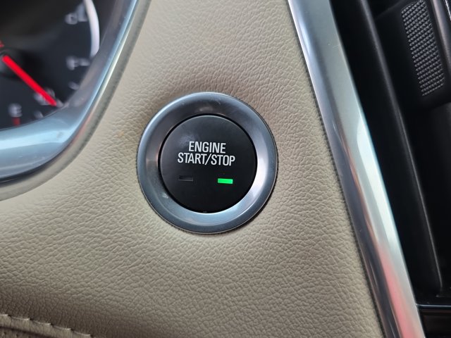 Used 2022 Chevrolet Traverse Premier FWD image 31