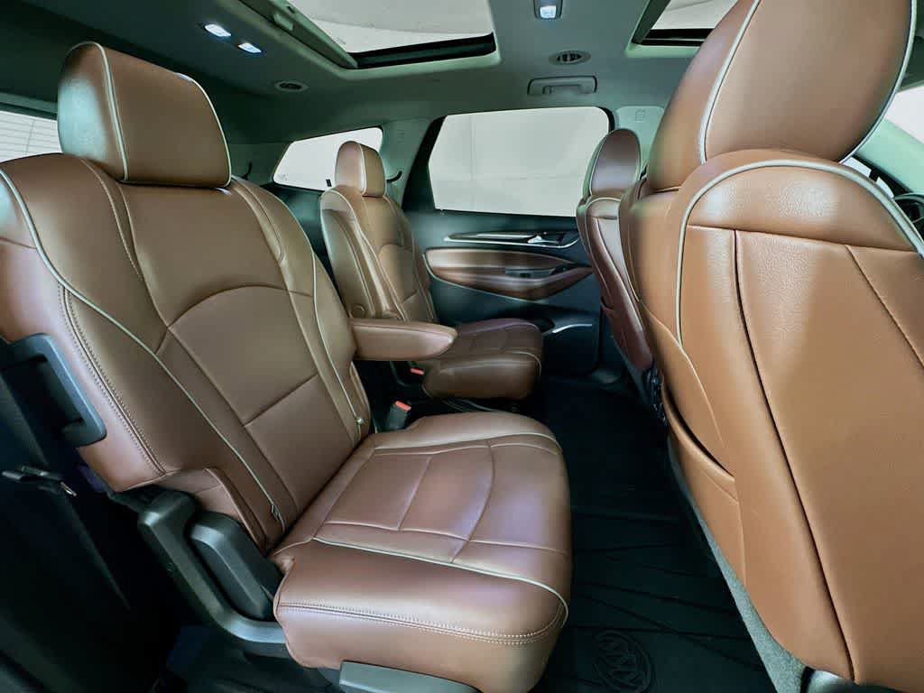 Used 2021 Buick Enclave Avenir w/ Avenir Technology Package FWD image 33