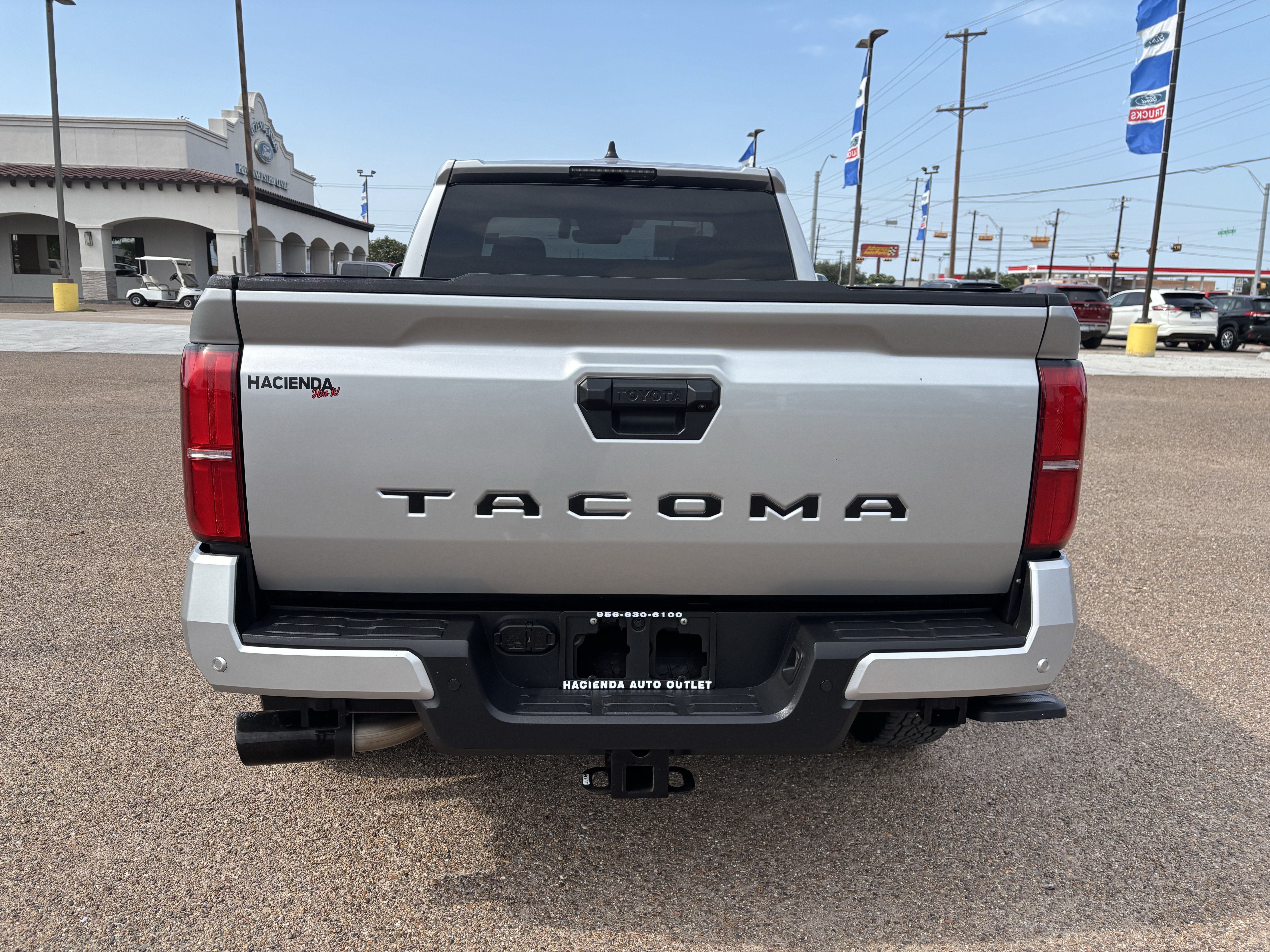 Used 2024 Toyota Tacoma PreRunner w/ TRD Prerunner Upgrade Package RWD image 3