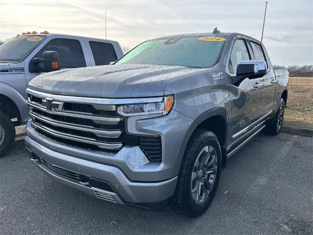 Used 2024 Chevrolet Silverado 1500 High Country w/ Technology Package image 6