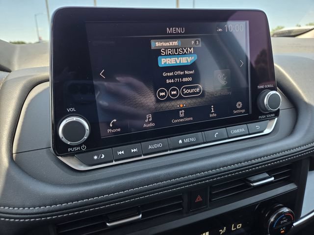 Used 2025 Nissan Rogue SV FWD image 9