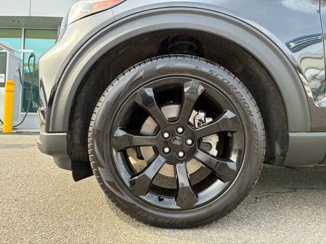 Certified 2024 Ford Explorer ST-Line w/ Class IV Trailer Tow Package image 9
