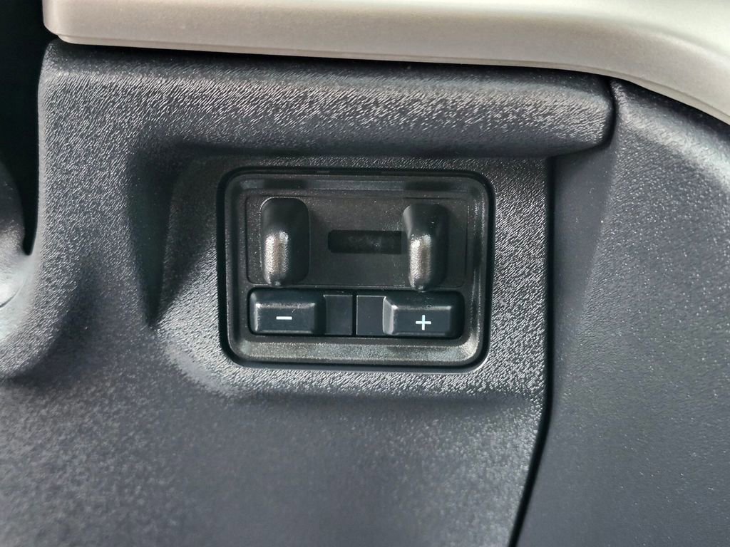 Certified 2025 Ford Expedition Max Active image 28