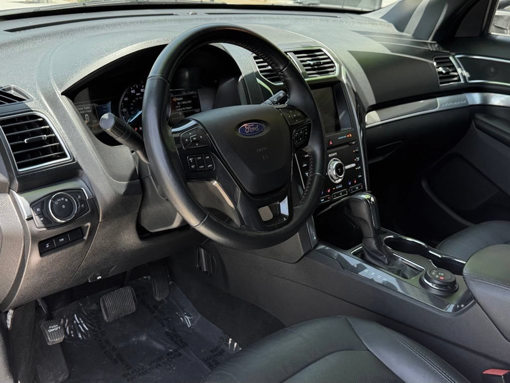 Certified 2019 Ford Explorer Sport w/ Equipment Group 401A AWD/4WD image 31