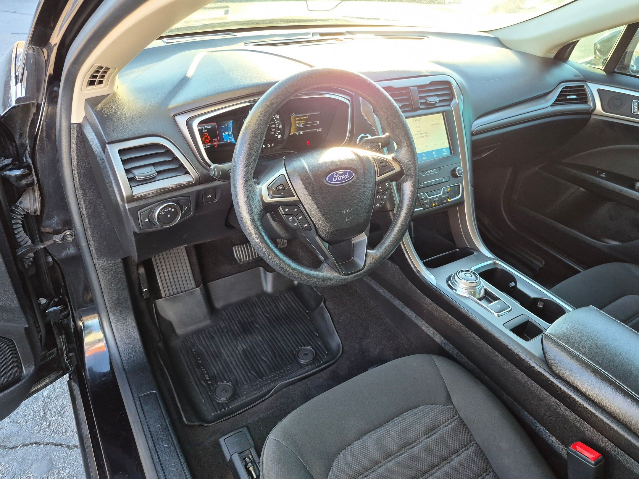 Certified 2020 Ford Fusion SE AWD/4WD image 16