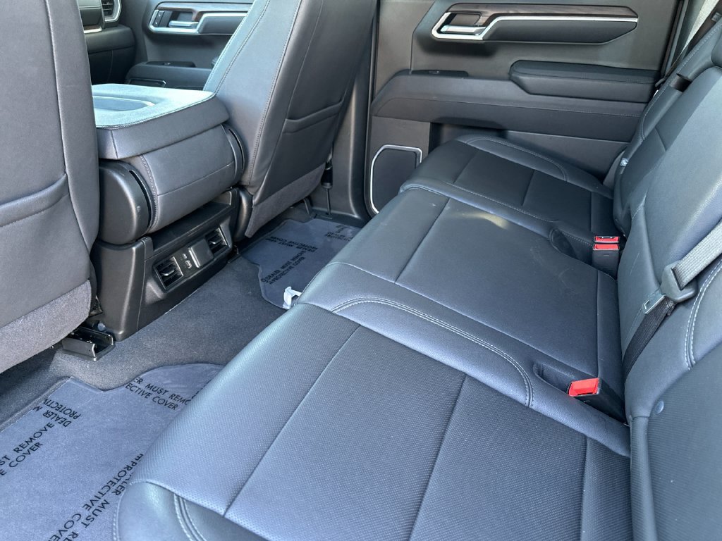 Used 2025 GMC Sierra 1500 SLT RWD image 11