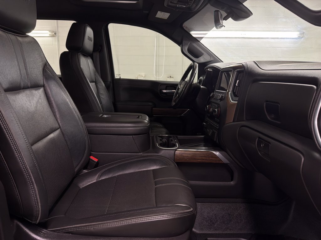 Used 2021 Chevrolet Silverado 1500 High Country w/ Technology Package AWD/4WD image 30