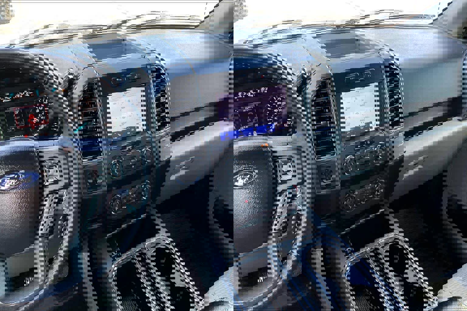 Certified 2020 Ford F150 XLT w/ Equipment Group 302A Luxury image 7