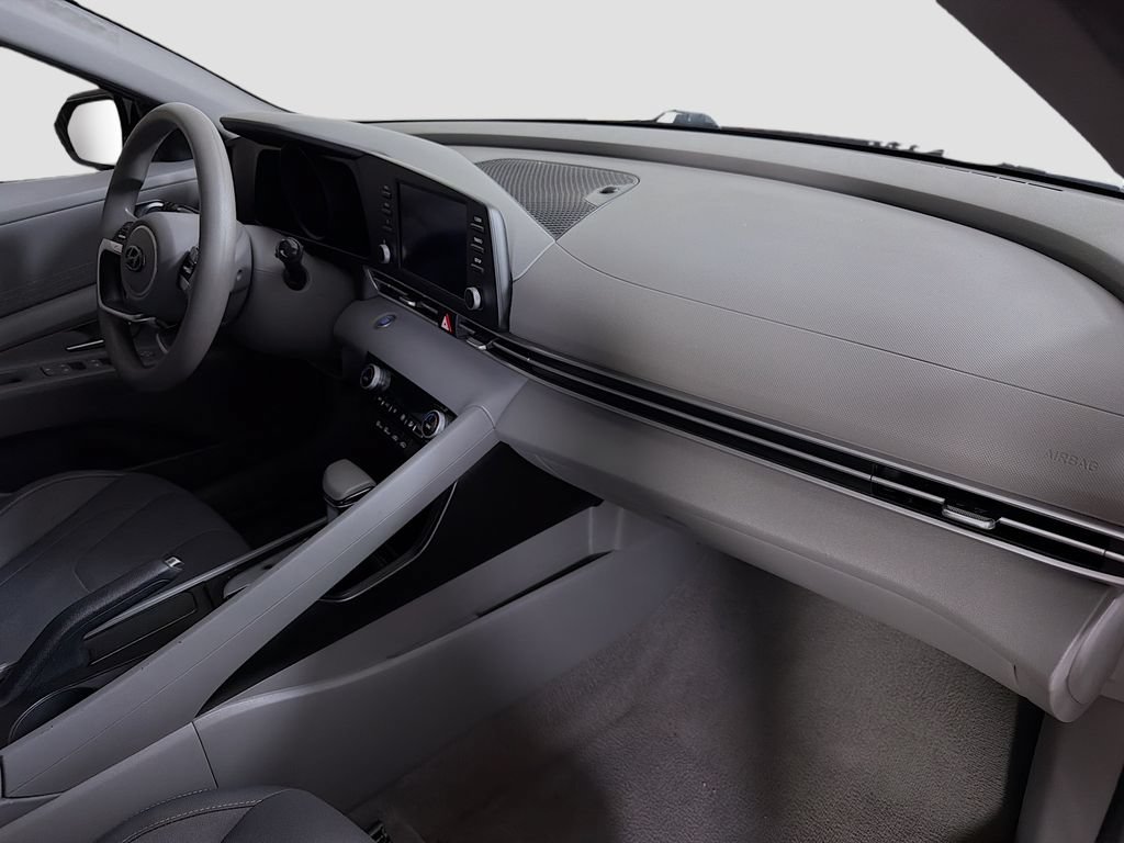 Used 2023 Hyundai Elantra SEL FWD image 28
