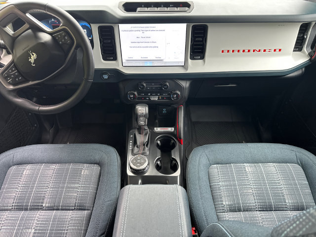 Certified 2025 Ford Bronco Heritage Edition AWD/4WD image 19