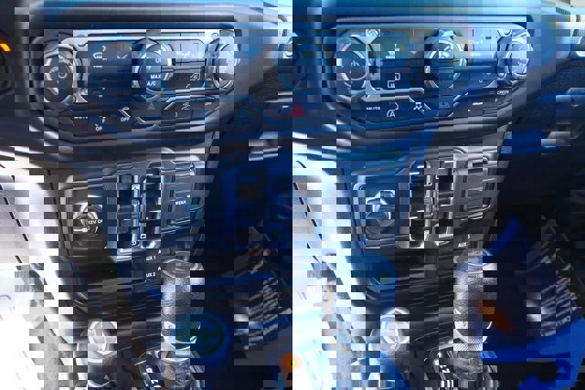 Used 2023 Jeep Wrangler Unlimited Sport image 24