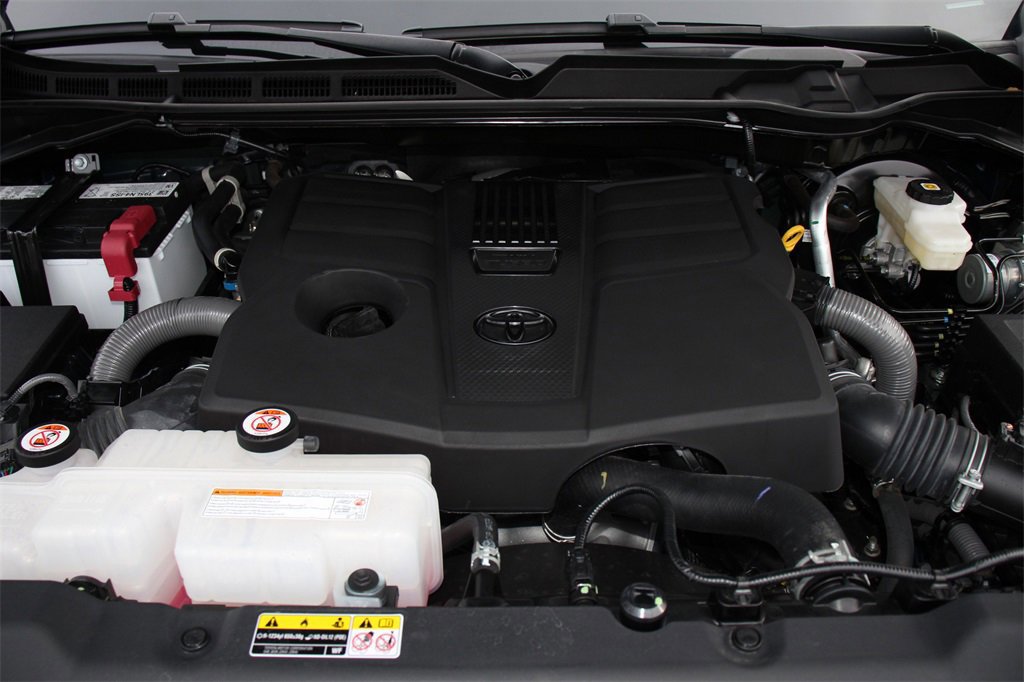 Used 2024 Toyota Tundra SR5 image 29