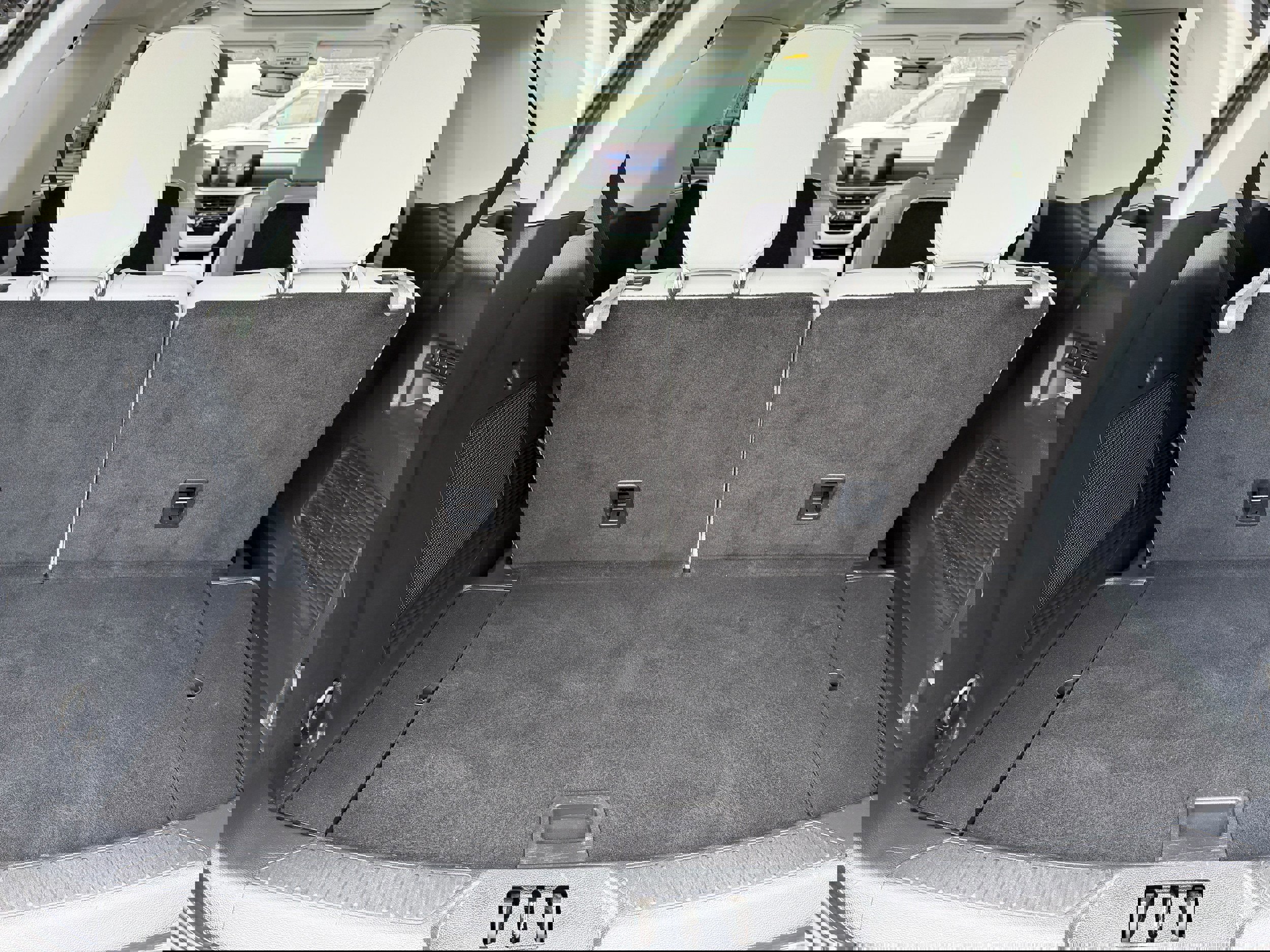 Certified 2025 Ford Explorer Platinum w/ LUX Leather Package image 15