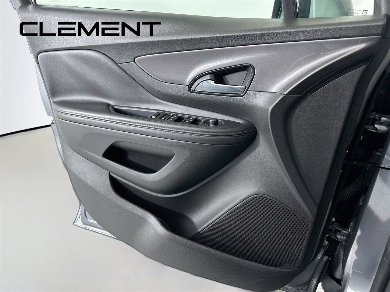 Used 2019 Buick Encore Preferred w/ Safety Package FWD image 26