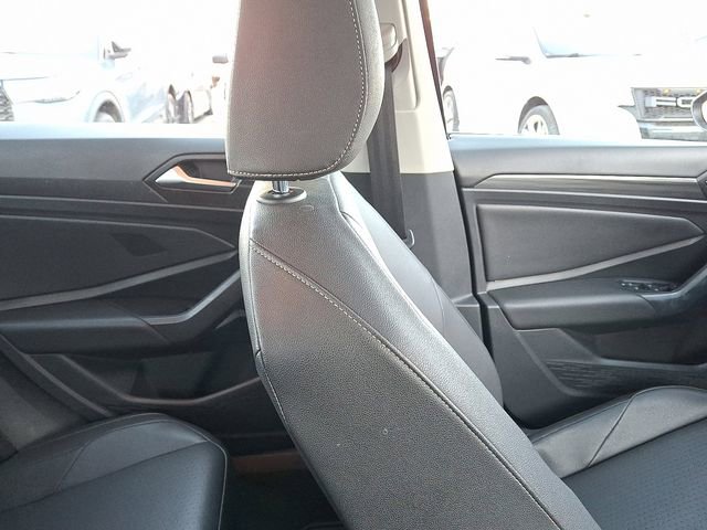 Used 2019 Volkswagen Jetta SEL w/ Cold Weather Package image 14