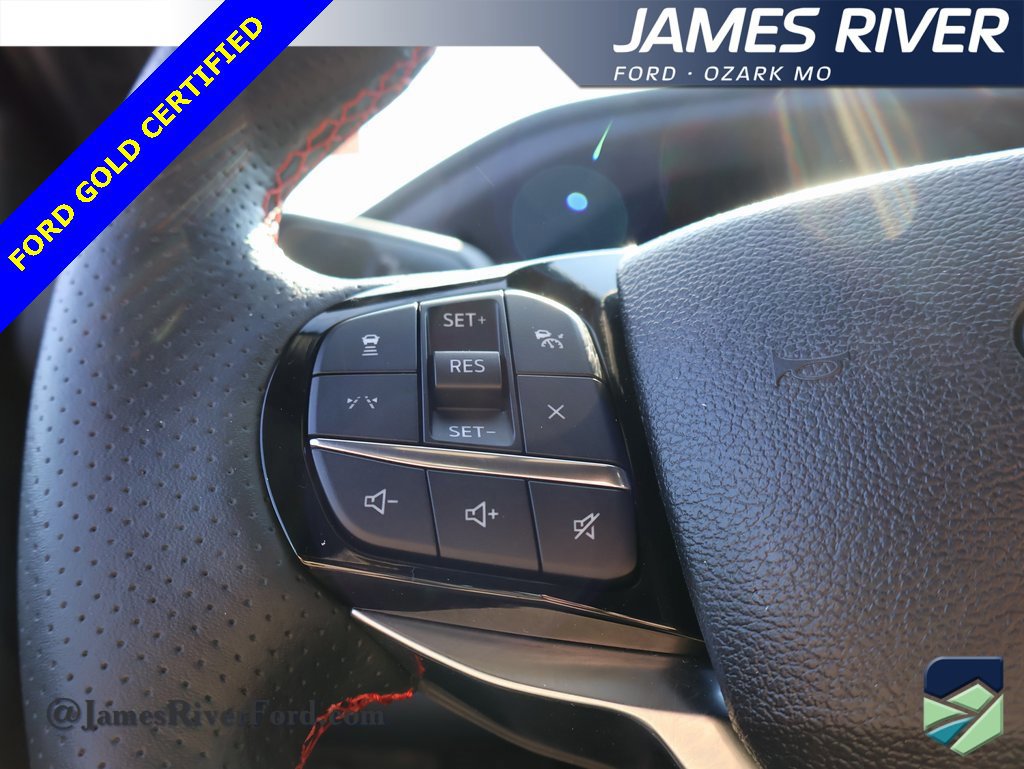 Certified 2025 Ford Explorer ST-Line w/ ST-Line Street Pack image 27