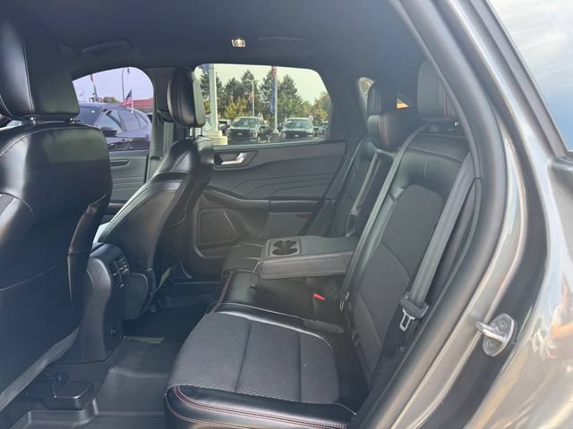 Certified 2023 Ford Escape ST-Line w/ Tech Pack #1 AWD/4WD image 9