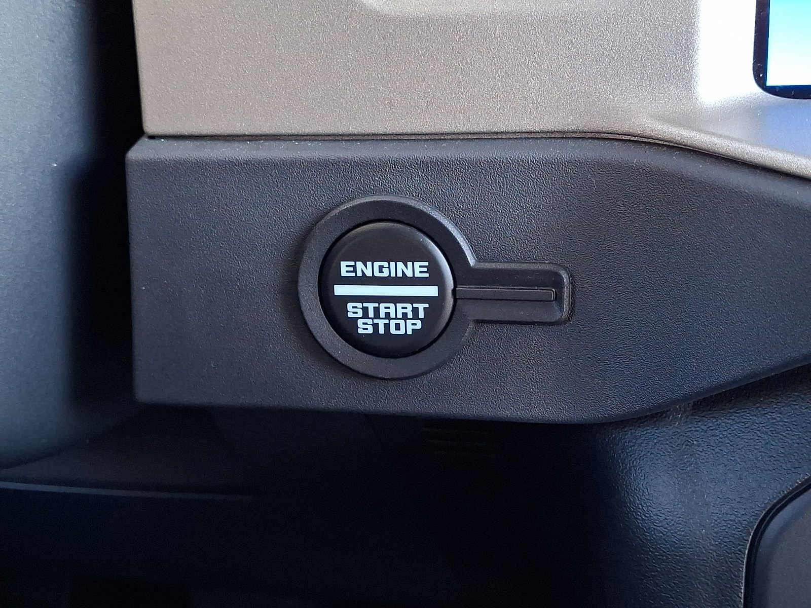 Certified 2025 Ford Bronco Outer Banks AWD/4WD image 26