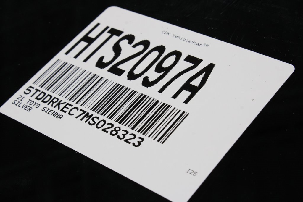 Used 2021 Toyota Sienna XSE w/ XSE Plus Package image 37