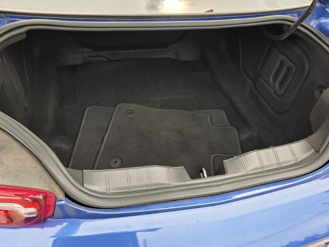 Used 2019 Chevrolet Camaro LT RWD image 15
