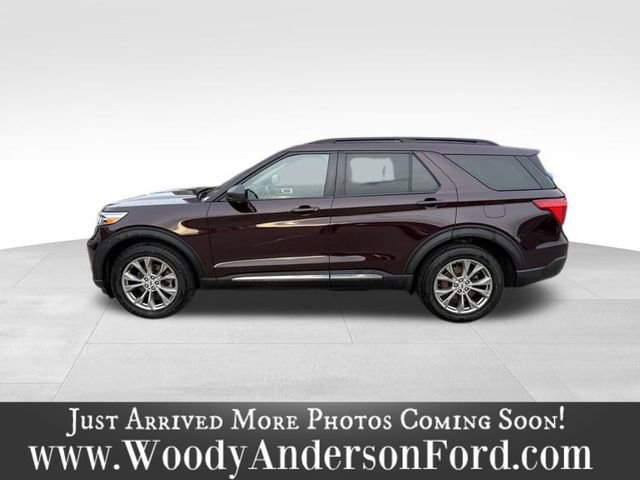 Certified 2022 Ford Explorer XLT w/ Equipment Group 202A image 2