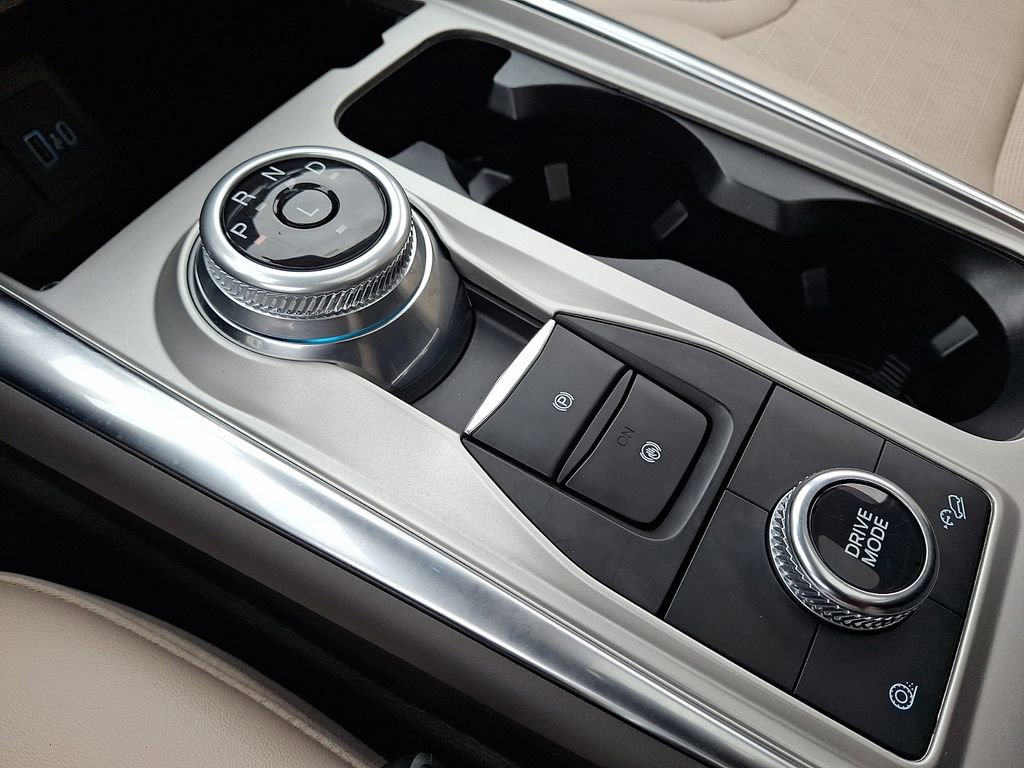 Certified 2022 Ford Explorer Platinum w/ Technology Package image 16