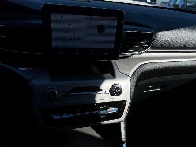 Certified 2022 Ford Explorer XLT w/ Equipment Group 202A image 17