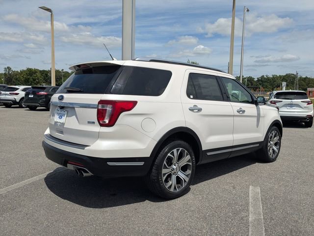 Certified 2018 Ford Explorer Platinum image 3