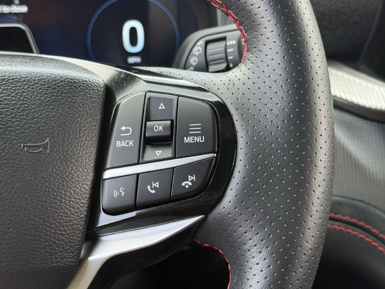 Certified 2025 Ford Explorer ST-Line RWD image 13