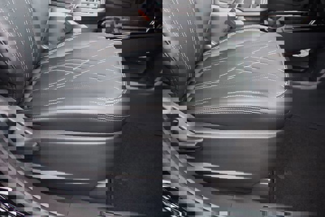 Certified 2025 Ford Mustang Mach-E Select w/ Comfort Package Lite image 12