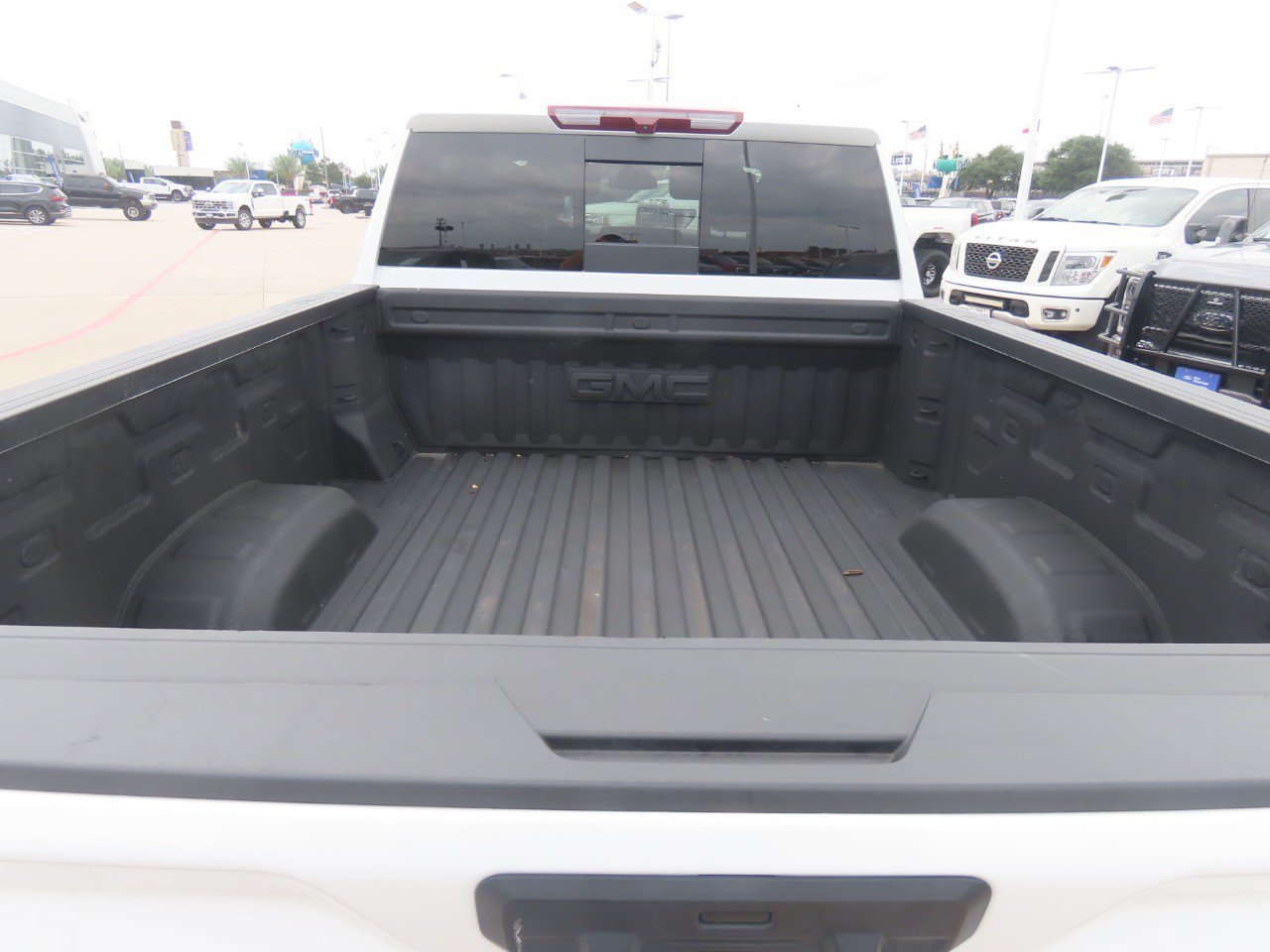 Used 2025 GMC Sierra 2500 SLT w/ Texas SLT Premium Package AWD/4WD image 14