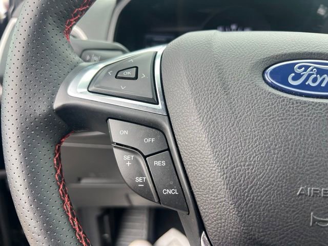 Certified 2023 Ford Edge ST-Line AWD/4WD image 9