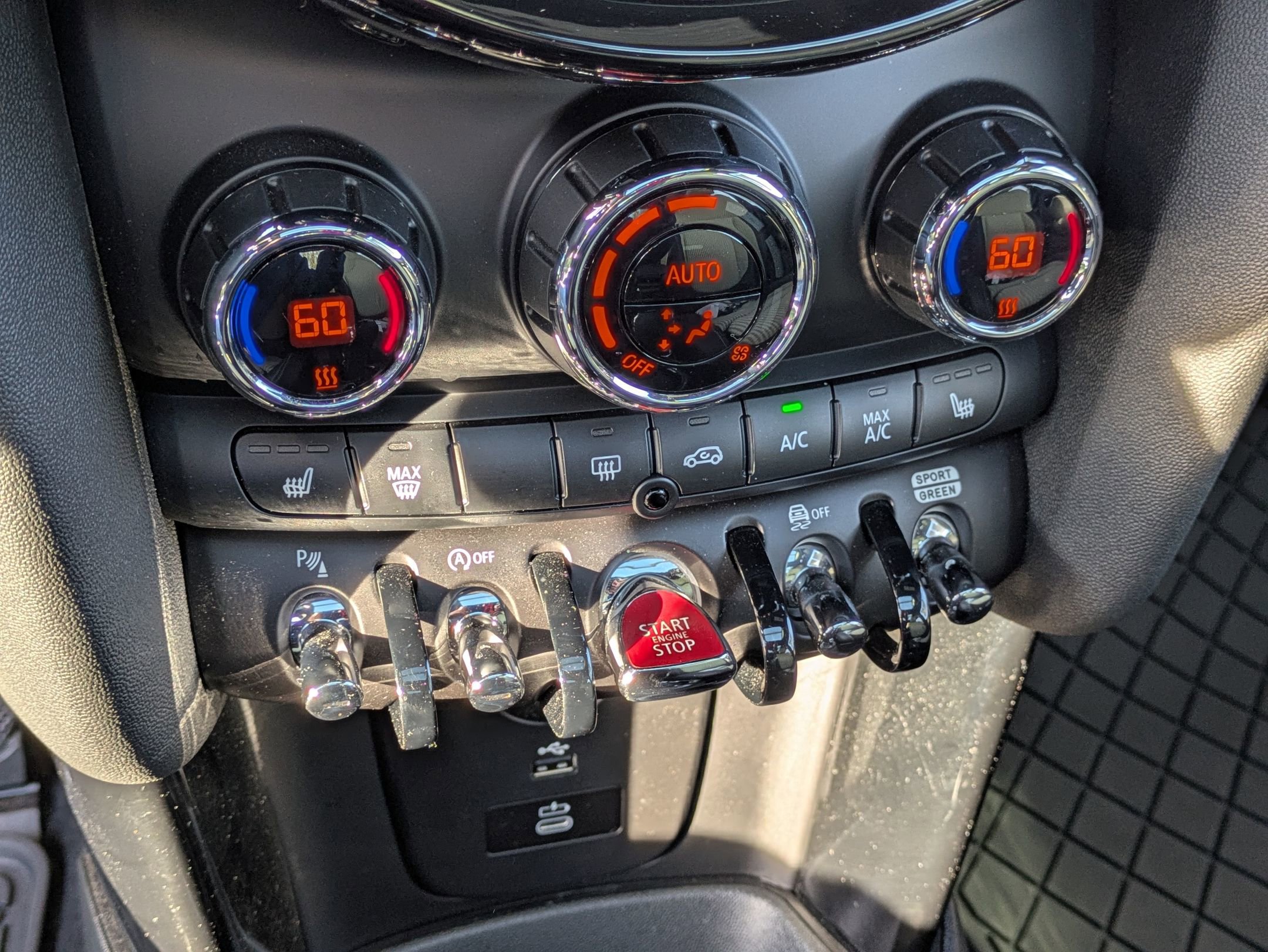Used 2023 MINI Cooper S w/ MINI Resolute Edition FWD image 25