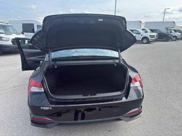 Used 2023 Hyundai Elantra SEL FWD image 19