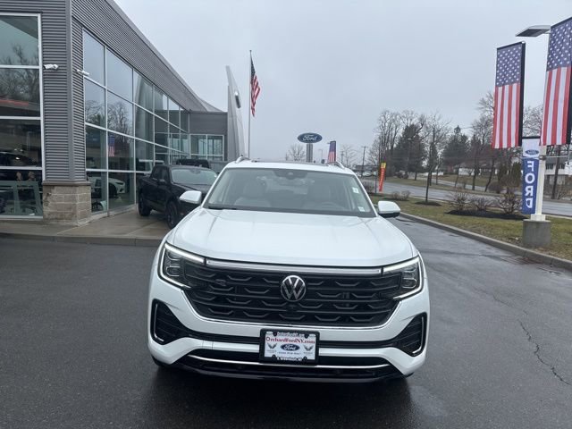 Used 2024 Volkswagen Atlas SEL Premium R-Line AWD/4WD image 3